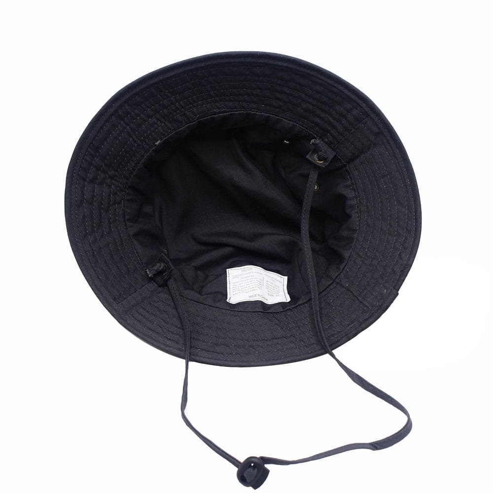 black bush hat