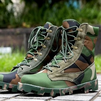 camouflage combat boots Woodland