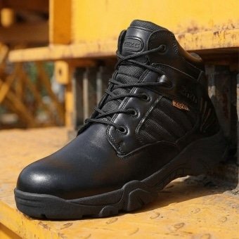 Mid length Safety boots Black